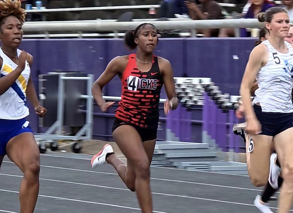 Ladies Compete at Stephen F. Austin